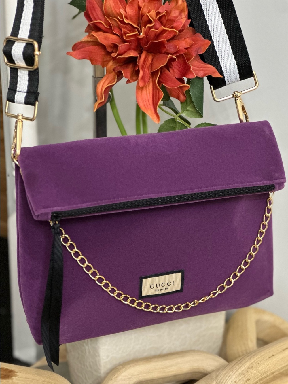 Gucci Purple Fold-Over Velvet Beauty Bag GWP ITEM NWOT. PLZ READ DESCRIPTION - Picture 7 of 7